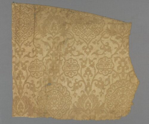 Mamluk or Syrian Silk 1300-1500. Inventory number 8614-1863