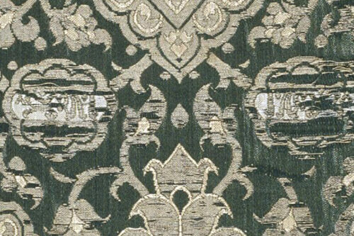 Detail of silk panel from Syria or Egypt in the 15th century © Victoria and Albert Museum, London, CC-BY-SA