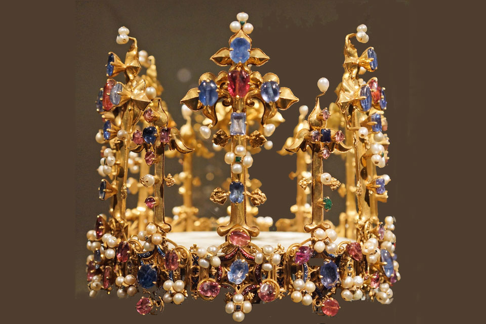 Blanche's Crown from Münich. Wikipedia
