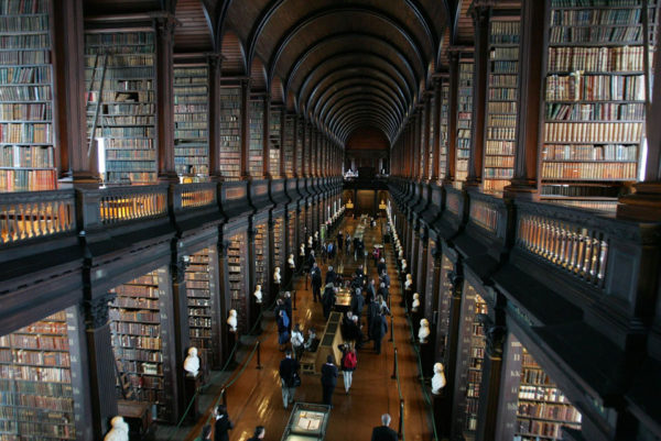 The Long Room in the Library of the Tinity College in Dublin ©TCD
