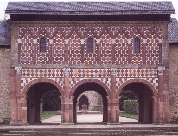 Lorsch Gatehouse. Source Wikipedia/Ishafe