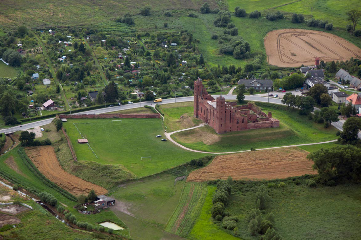 Radzyń Chełminski or Castle Rheden © Zerojeden