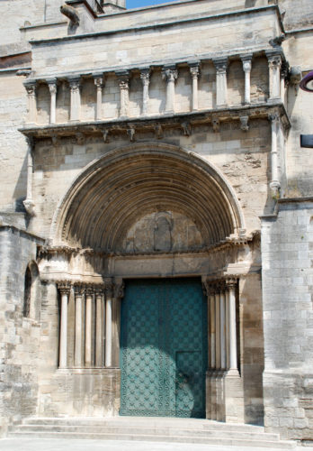 The Church of Sainte-Marthe in Tarascon. Source: Wikipedia/EmDee