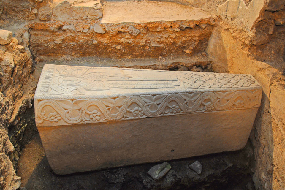 Sarchophagos of Chrodoara. Source: Wikipedia