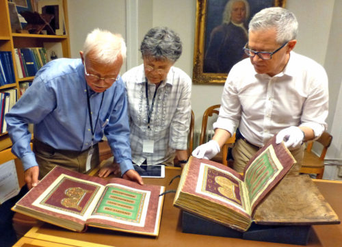 Comparison of facsimile and original of the Codex Caesarius Upsaliensis. Photo: Goslar/ Krynitz