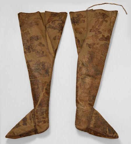 Hoses found in the grave of Henry III in Speyer. Source: Pinterest
