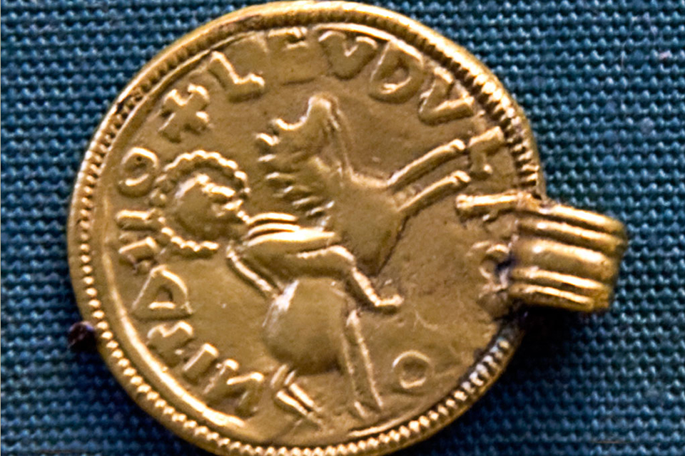 Pendant from the Canterbury Hoard © British Museum
