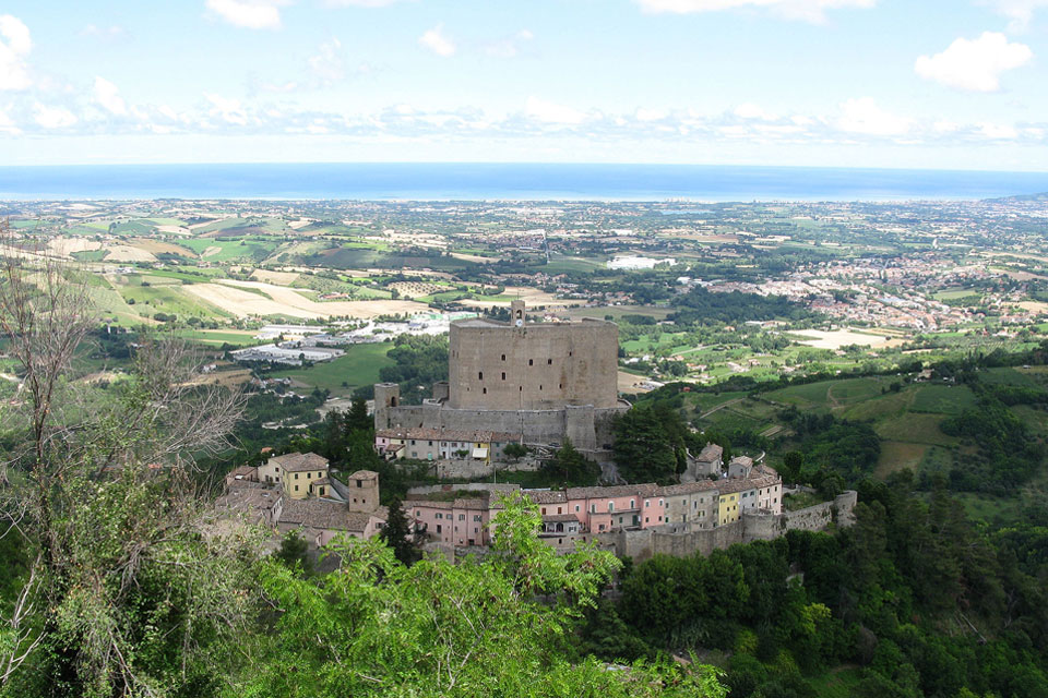 Montefirore Conca. Source: Wikipedia/Toni Pecoraro