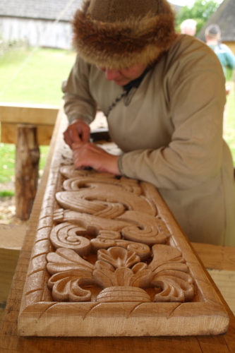 Wood carving intended to decorate the reconstructed church of Ansgar © Ribe Viking Center
