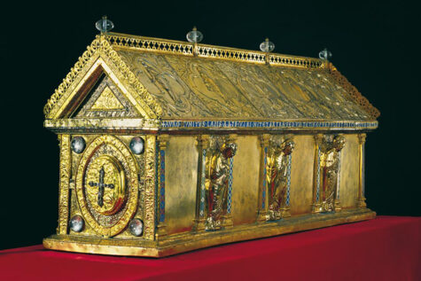 12th-Century Shrine holding the relics of St. Victor. Source: Wikipedia