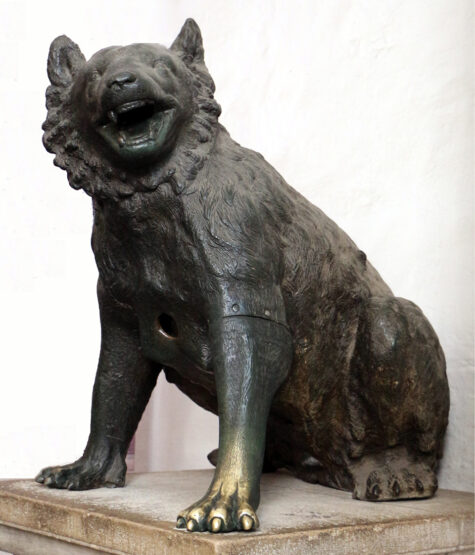 Roman Wolf (or bear?) Brought to Aachen by Charlemagne and guarding his cathedral Source: wikipedia/sailko