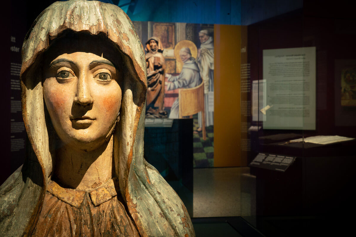 Nuns. Powerful women in the Middle Ages. A view of the exhibition. Copyright: © Swiss National Museum