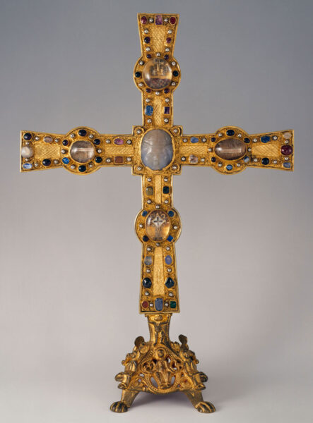 Heinrichskreuz. Reliquary cross donated by Henry to the cathedral in Basel AD 1019. © Historisches Museum Basel, Philipp Emmel