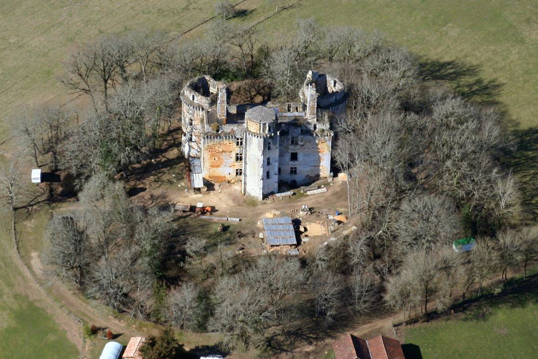 Château d'Herm from the air