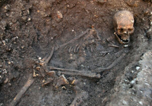 Richard III still lying in his first grave