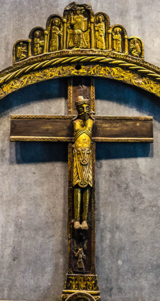 Crucifix from the Golden Altar from Lisbjerg Source: Wikipedia/Bradley Rentz