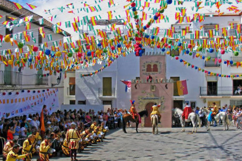 From festival of Moors and Christians in Valor in the Alpujerra. Source: Pinterest