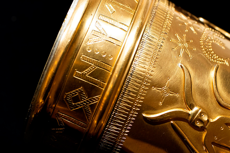 The top rim of the smaller Golden Horn from Gallehus © Tønder Museum