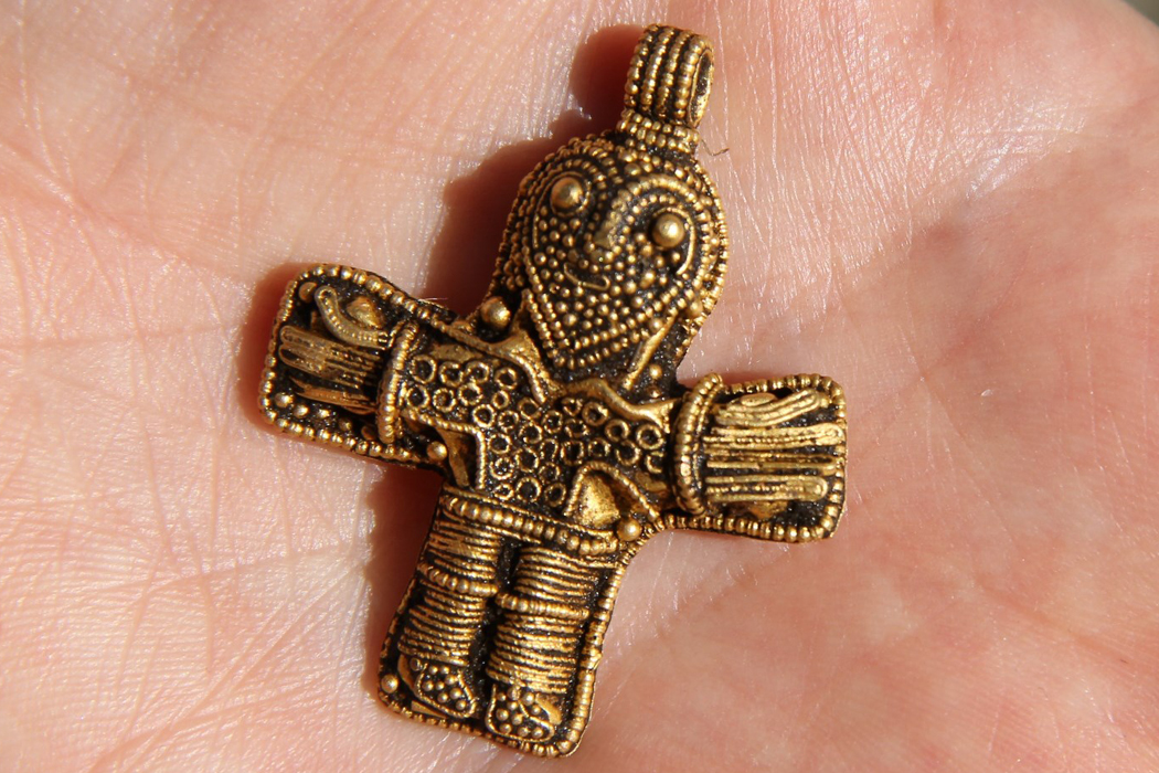 Christ from Aunslev - a viking pendant © Fyns Museer