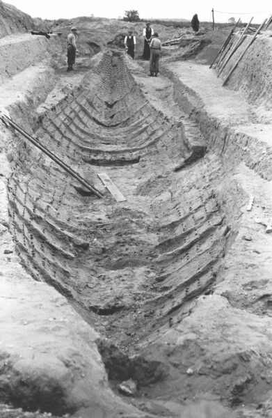 The excavation of the ship at Sutton Hoo 1939