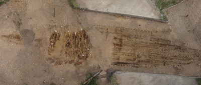 The carefully stacked remains of 33 men were buried in the ship that brought them from Scandinavia to an Estonian island more than a century before the Vikings are thought to have been able to sail across such distances. © Liina Maldre, University of Tallinn