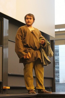 Catwalk with viking dress Ribe Viking centre 5