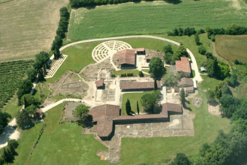 Seviac near Montréal de Gers. Church can be seen to the left. Source: Wikipedia