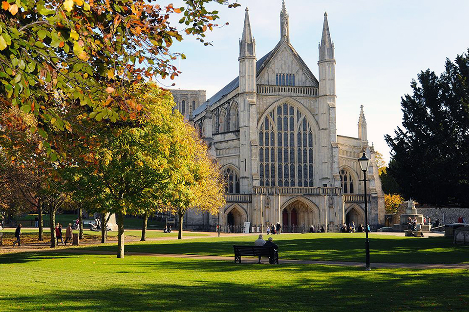 Winchester Cathedral © Visit Winchester